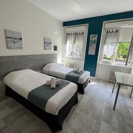 Agena Hotel 2*