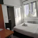 Отель Agena 2*