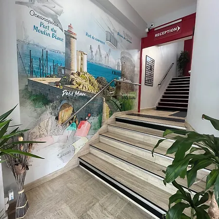 Agena Hotel