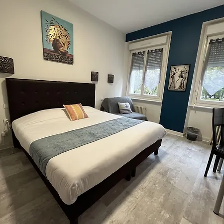 Hotel Agena 2*
