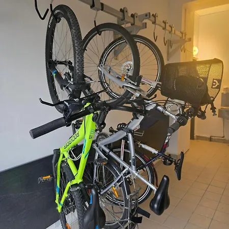 Готель Agena Брест