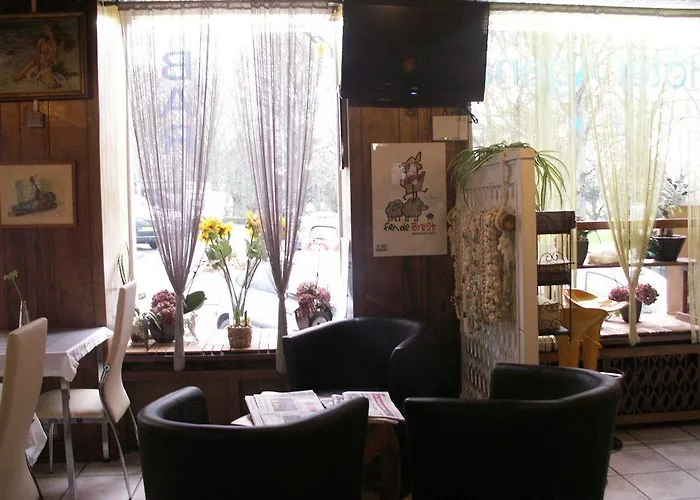 Готель Agena 2*